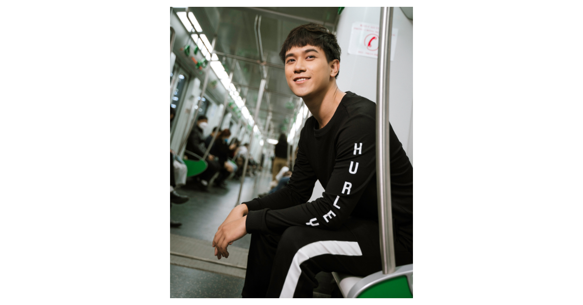 Tuyệt chiêu phối áo nỉ cho chàng lượn phố năng động