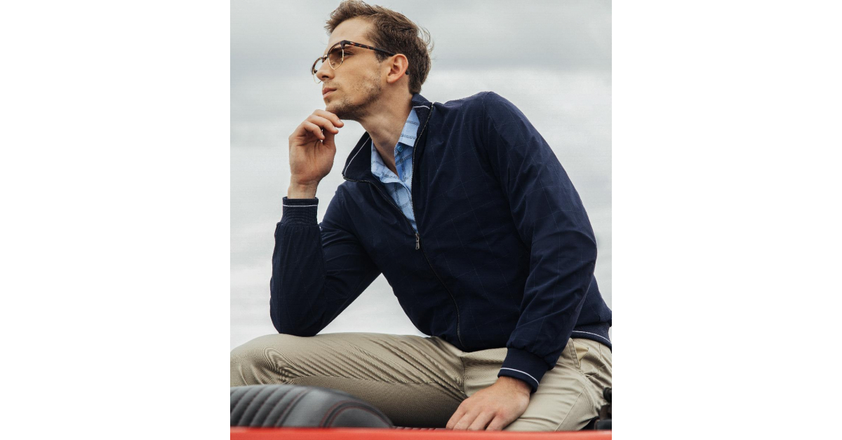 Cách phối quần áo nam cho những ngày mưa